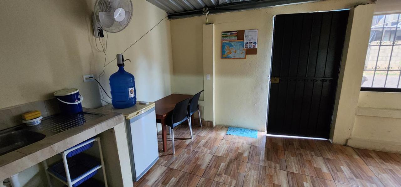 Departamento Amoblado Starlink -Pto Ayora Apartman Puerto Ayora  Kültér fotó
